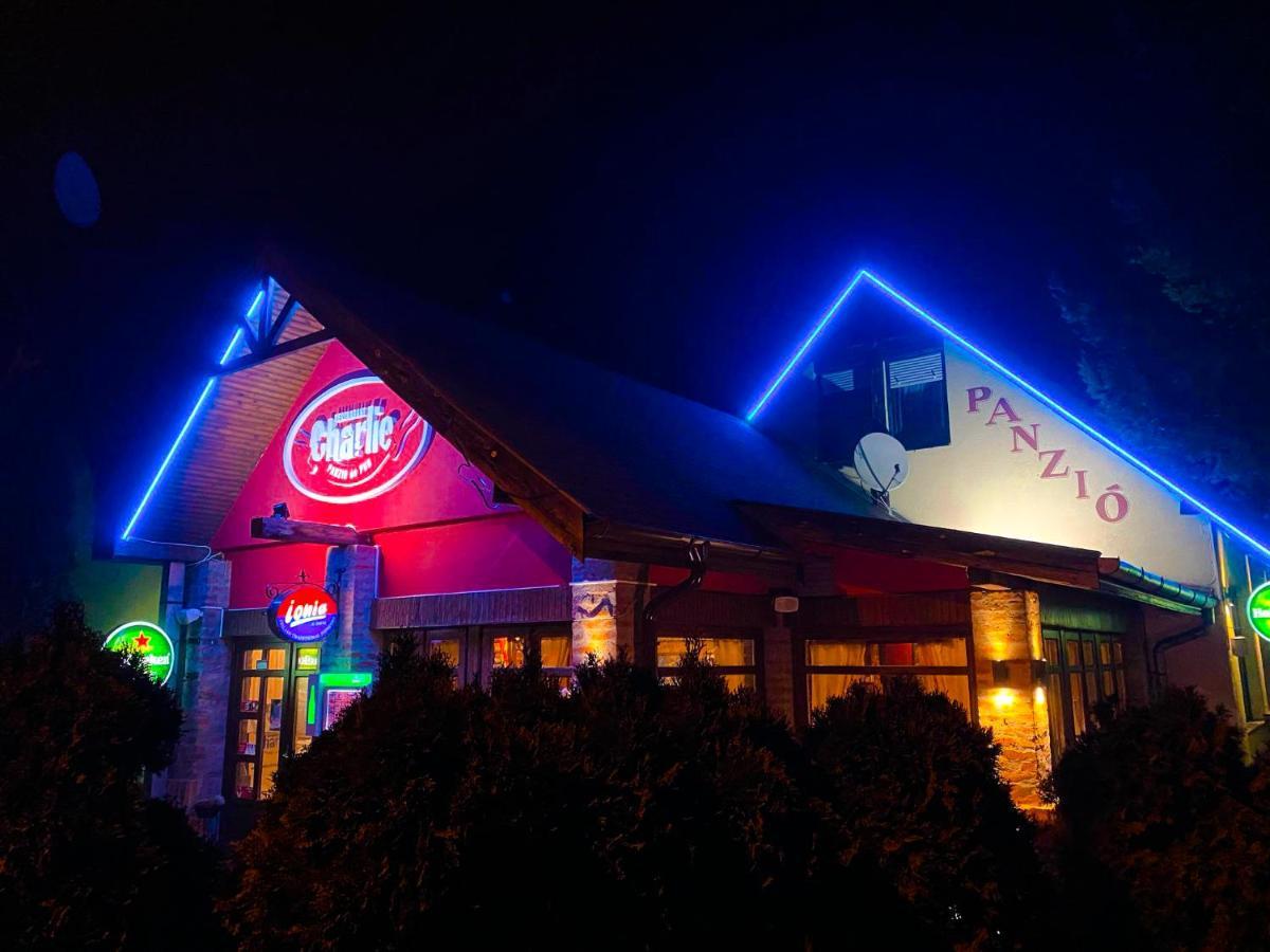 松博特海伊 Charlie Fogado Se酒店 外观 照片